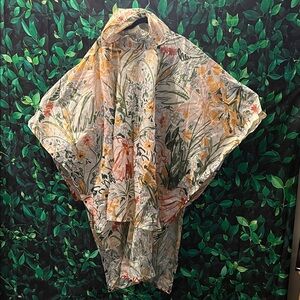 Floral Print Lightweight poncho